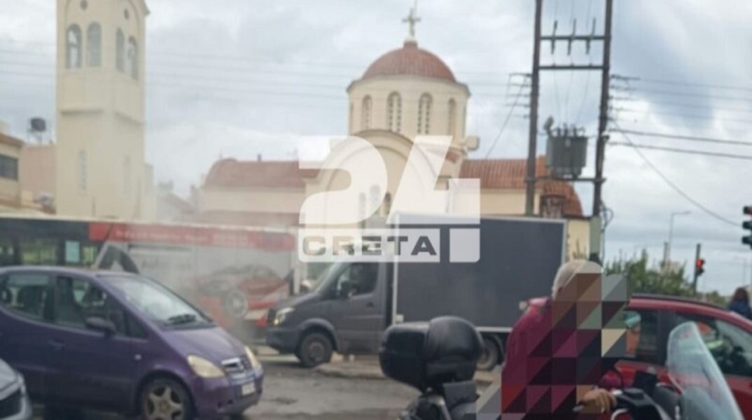 Φωτιά σε λεωφορείο στην Κρήτη