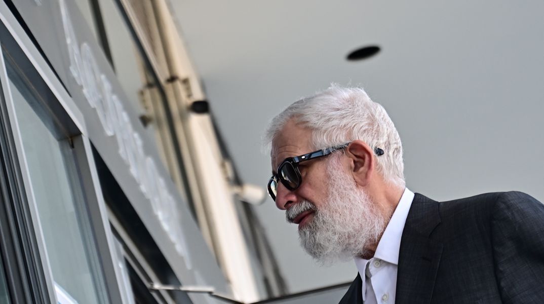 Πέτρος Φιλιππίδης