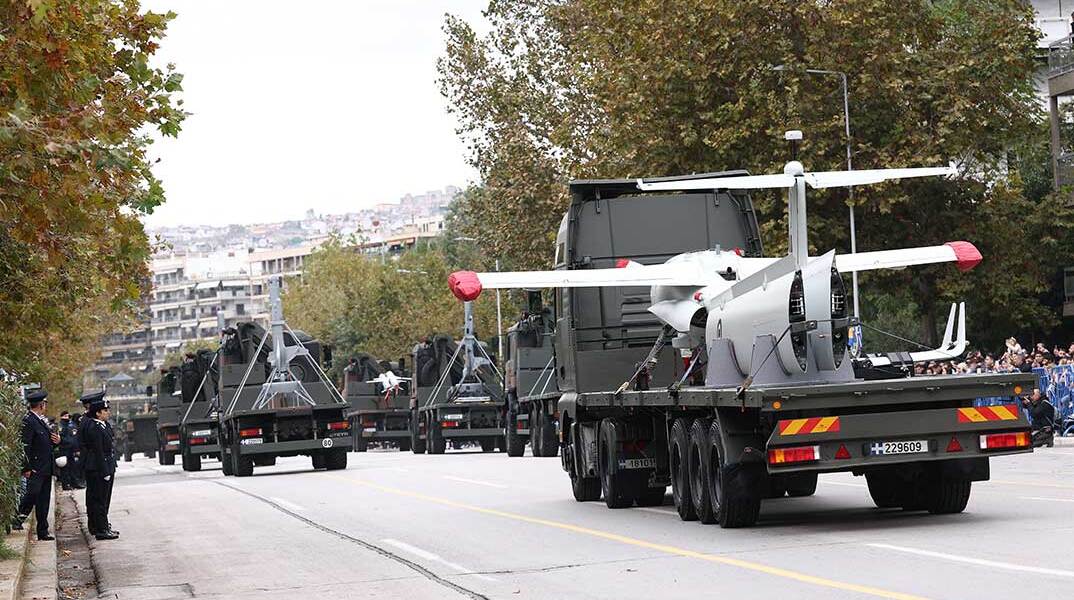 Η μεγάλη στρατιωτική παρέλαση στη Θεσσαλονίκη για την 28η Οκτωβρίου