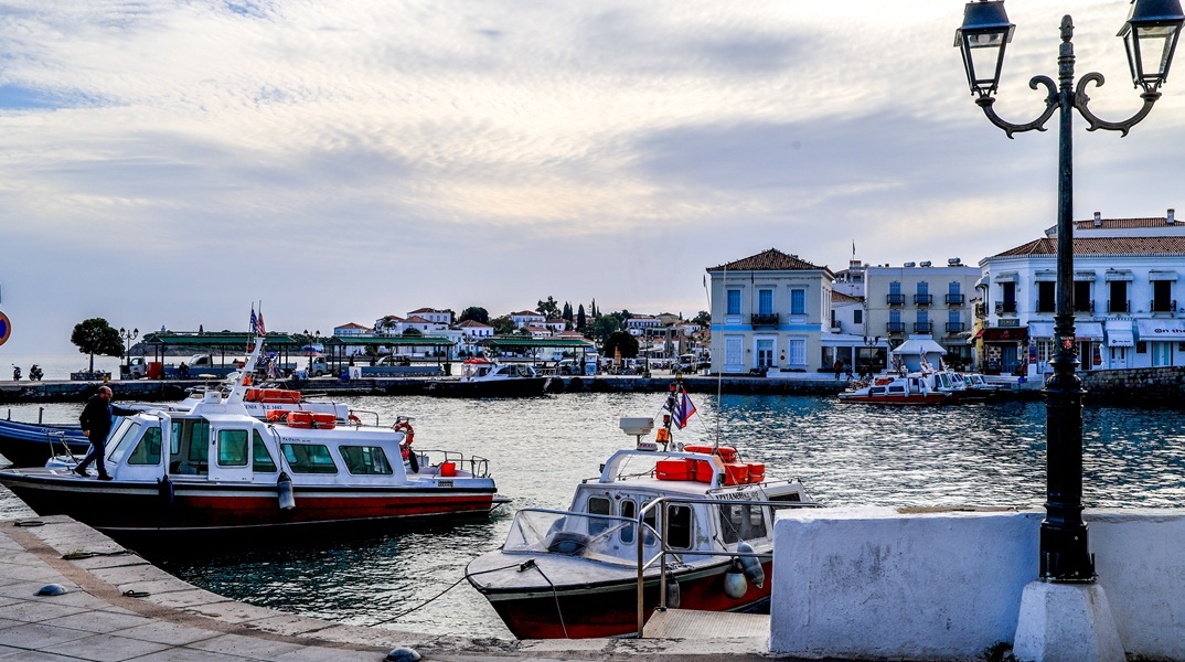 Λιμάνι Σπετσών