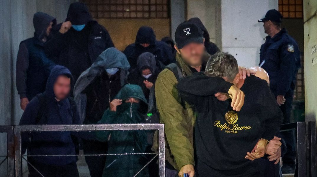 «Χωριάτικο»: «Γυναίκες παγιδεύονταν με ψεύτικες υποσχέσεις, τις εξαναγκάζαν στην πορνεία και τις έθιζαν στην κοκαΐνη»
