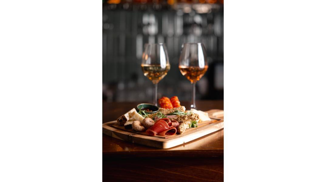 The Frencies: Το υπέροχο μπιστρό της Αιόλουv