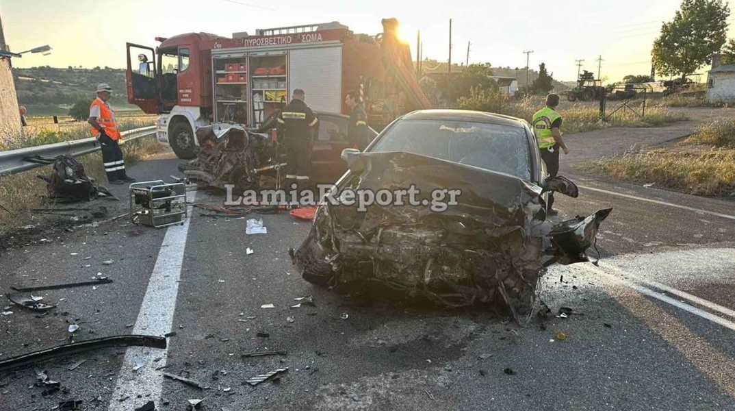 Εικόνα από το σημείο όπου καταγράφηκε το τροχαίο δυστύχημα στη Βοιωτία
