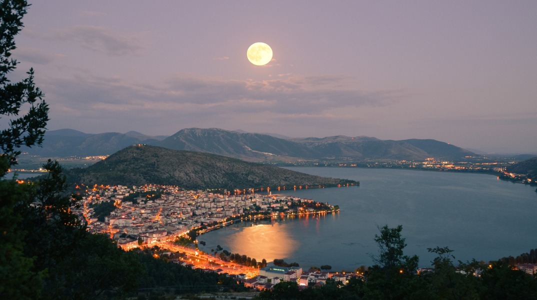 Καστοριά: Ταξίδι στην όμορφη του βορρά | Athens Voice