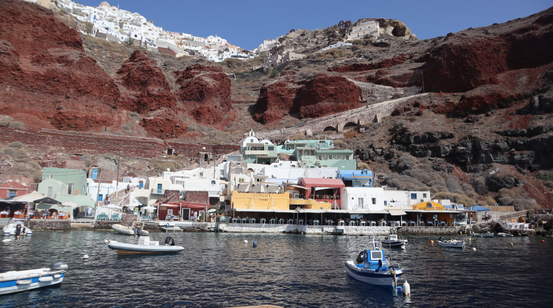 Το νησί της Σαντορίνης