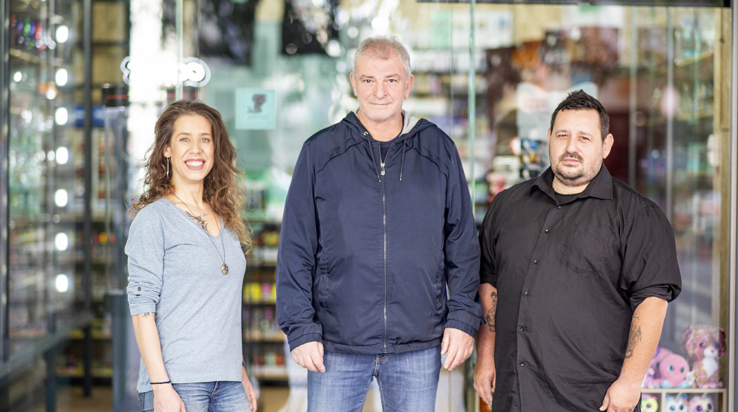 Mια σύγχρονη Πυθία σε περιμένει στα Πατήσια και ...online