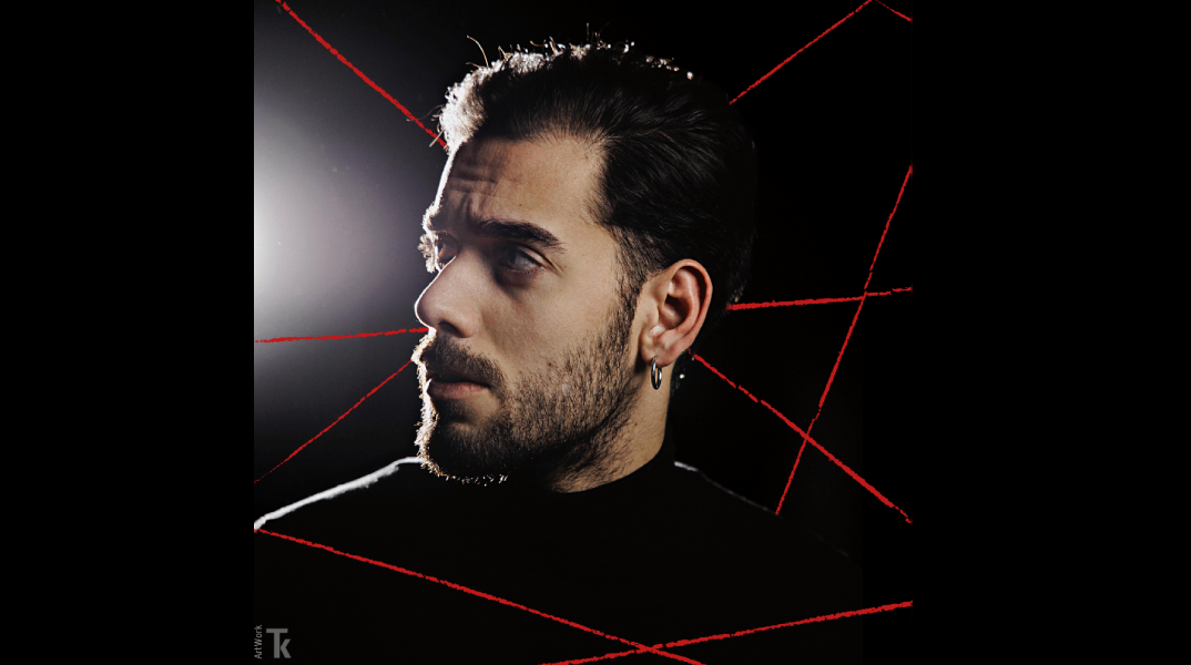 Ο Γιώργος Χουβαρδάς στη μουσική σκηνή Σφίγγα