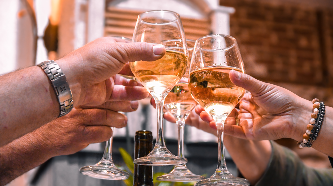 8 ελληνικά κρασιά για το Πάσχα