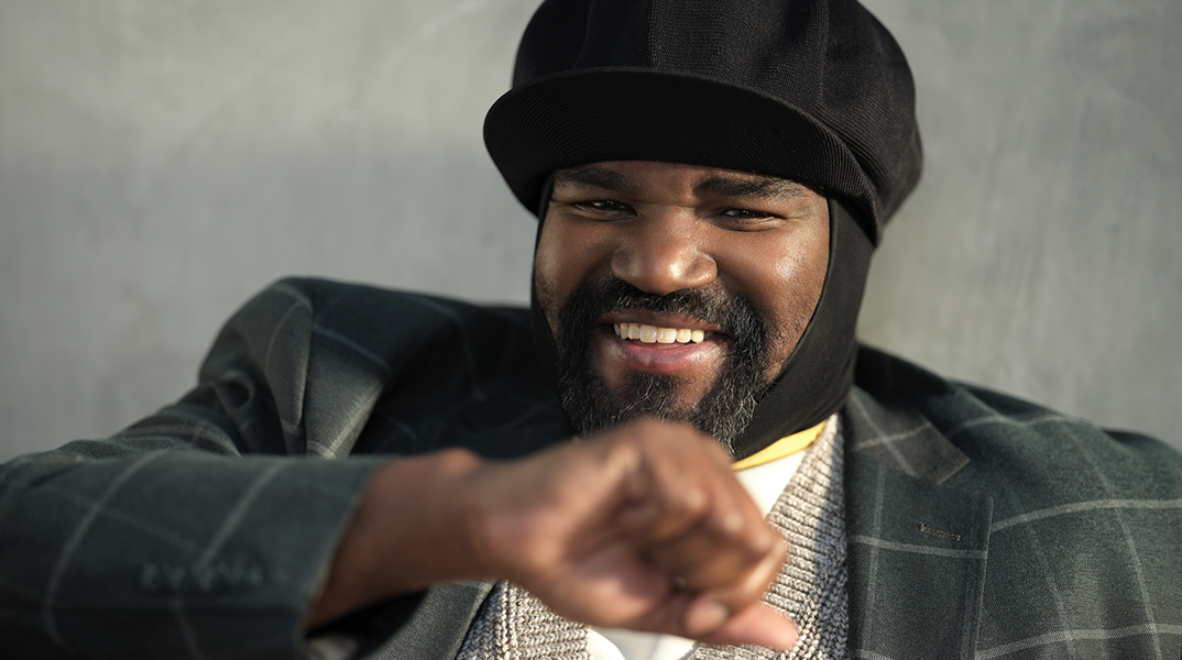 Ο Gregory Porter έρχεται για πρώτη φορά στην Ελλάδα, στο Ωδείο Ηρώδου Αττικού