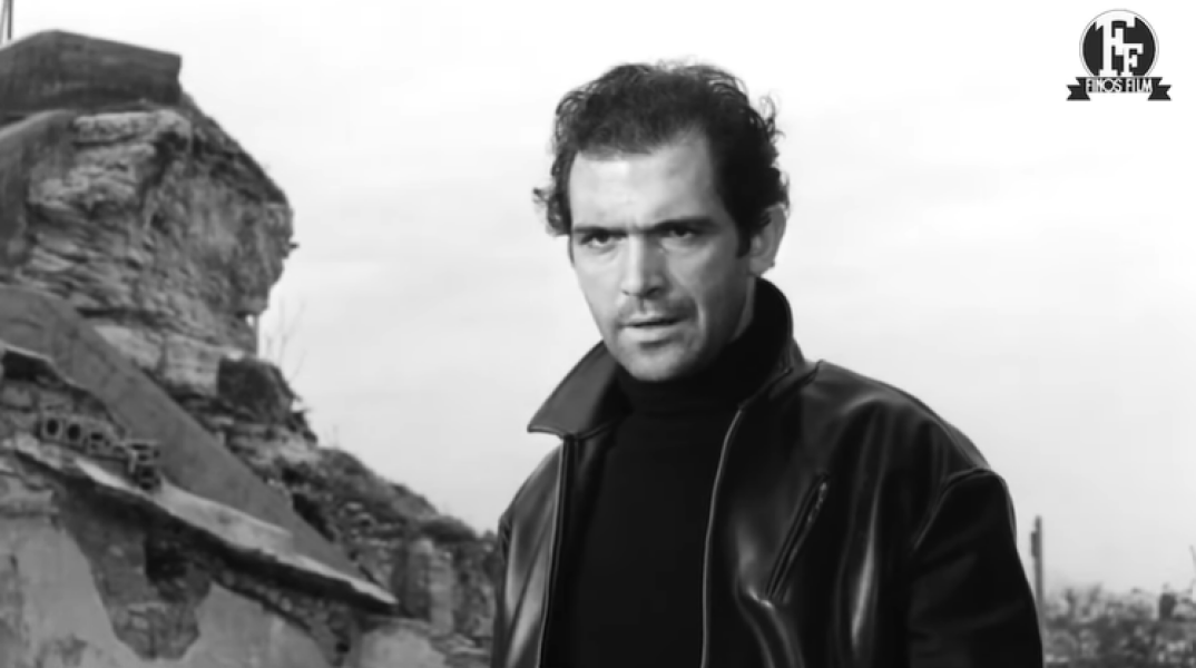 Κώστας Καζάκος