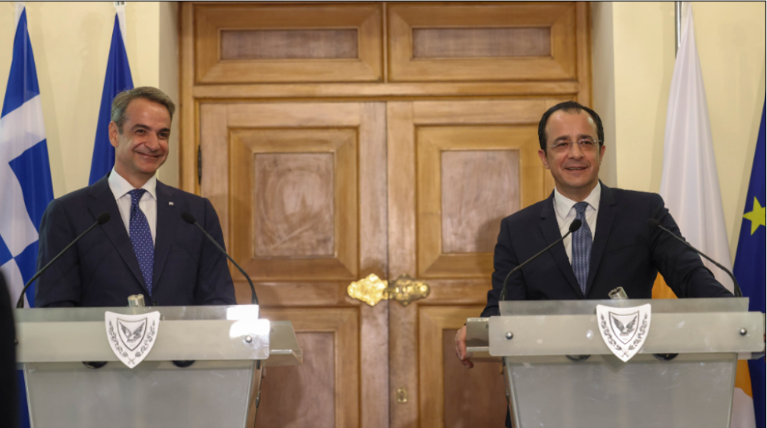 Συνάντηση Μητσοτάκη - Χριστοδουλίδη