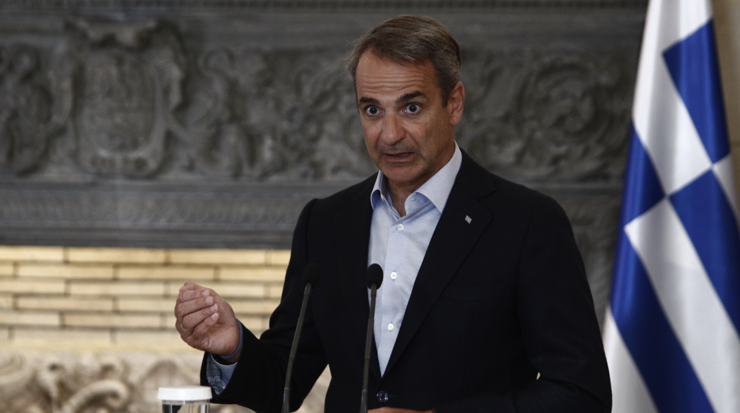 Πιστή στην παράδοση η κυβέρνηση (ξανα)ανακοινώνει λουκέτο στις «λέσχες φιλάθλων»