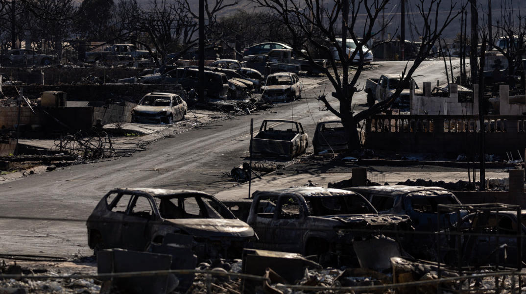 Οι πυρκαγιές εδώ και αλλού