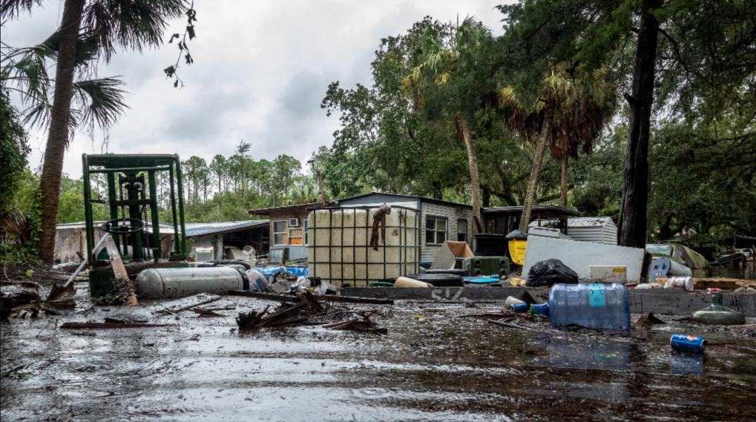 Σάρωσε στο πέρασμά του την Φλόριντα ο τυφώνας Ιντάλια