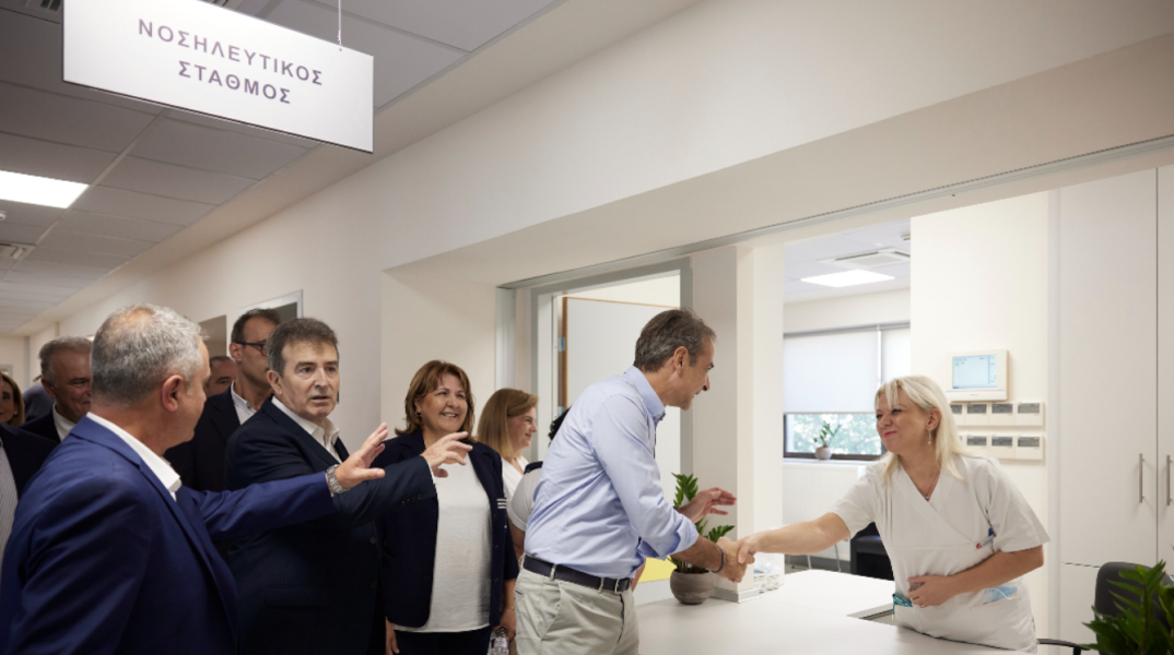 Επίσκεψη Μητσοτάκη στο νοσοκομείο Παπανικολάου της Θεσσαλονίκης