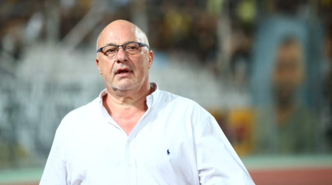 Νέο επεισόδιο στον Βόλο με τον Αχιλλέα Μπέο: Χαστούκισε πλημμυροπαθή που τον έβρισε