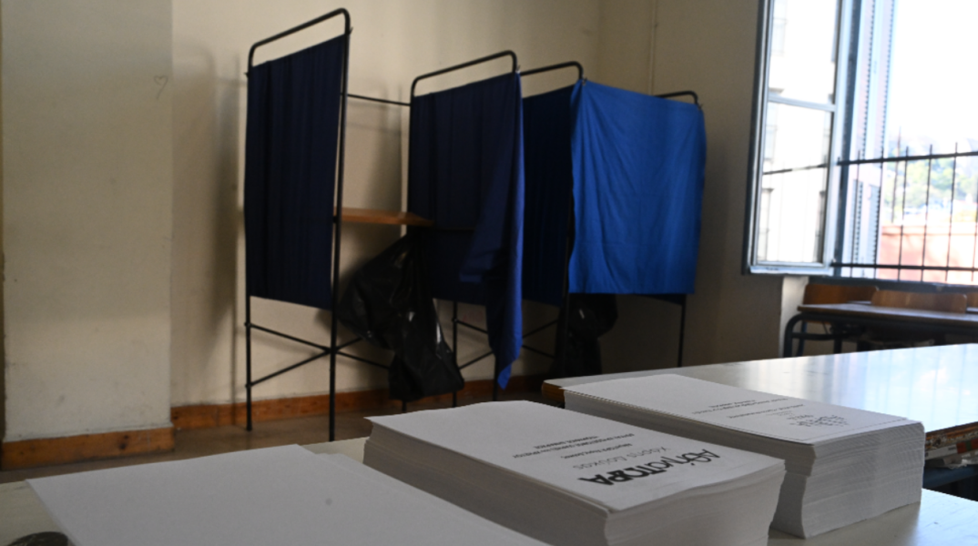 Σήμερα έχουν δικαίωμα ψήφου 5.650.000 Έλληνες, εκ των οποίων μόνο 820.000 ψηφίζουν για Δήμο και Περιφέρεια