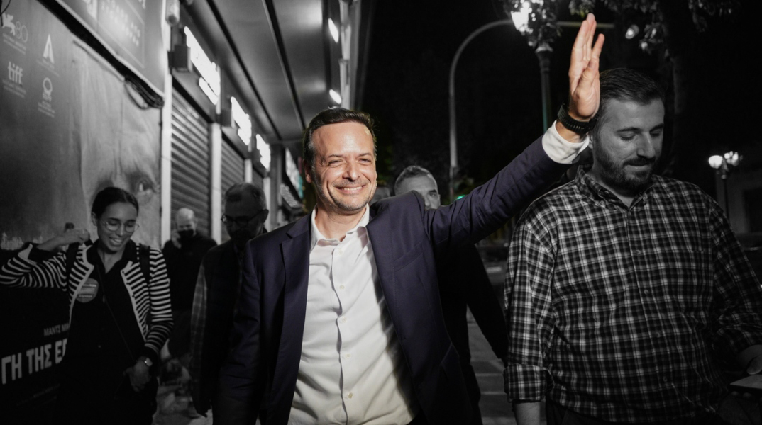 Αυτοδιοικητικές εκλογές 2023: Πώς «βάφτηκε» ο χάρτης των δήμων - Ποιοι δήμαρχοι εκλέχθηκαν με το κάθε κόμμα