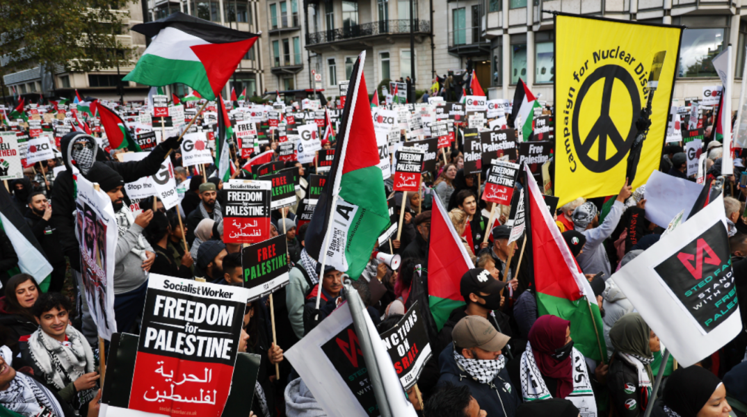 Πάνω από 100.000 άνθρωποι σε διαδήλωση υπέρ της Παλαιστίνης στο Λονδίνο
