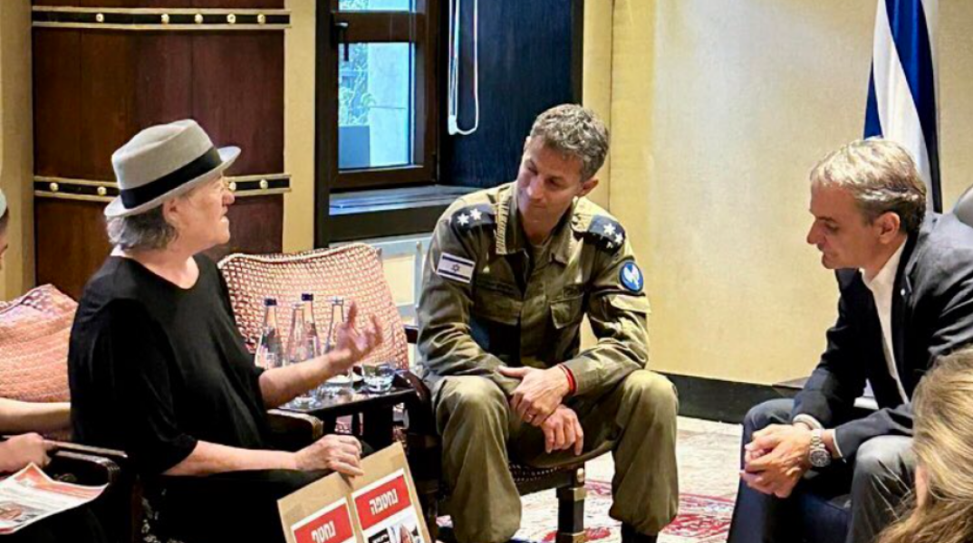 Συνάντηση του Κυριάκου Μητσοτάκη με συγγενείς ομήρων της Χαμάς