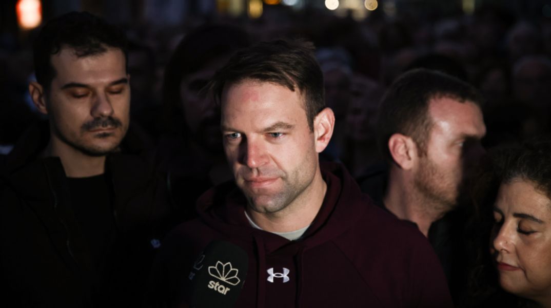 Κασσελάκης κατά Αυτιά: «Κύριε Μητσοτάκη, κάντε τον επιτέλους υποψήφιο ευρωβουλευτή, παρακαλάει κάθε Σαββατοκύριακο»