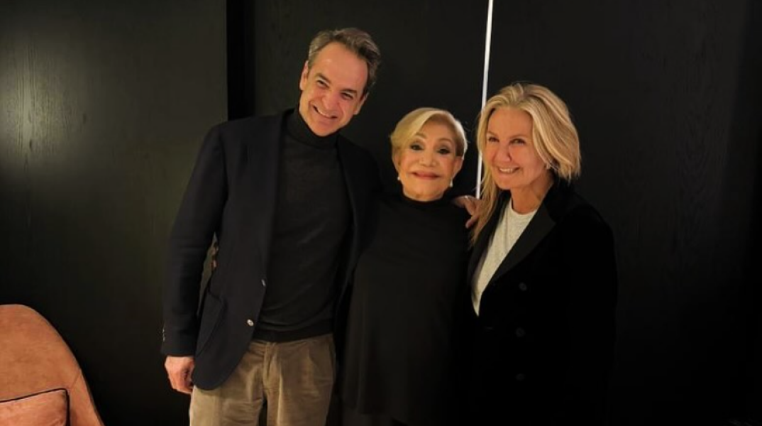 Ο Κυριάκος Μητσοτάκης με τη σύζυγό του, Μαρέβα Γκραμπόφσκι, και τη Μαρινέλλα