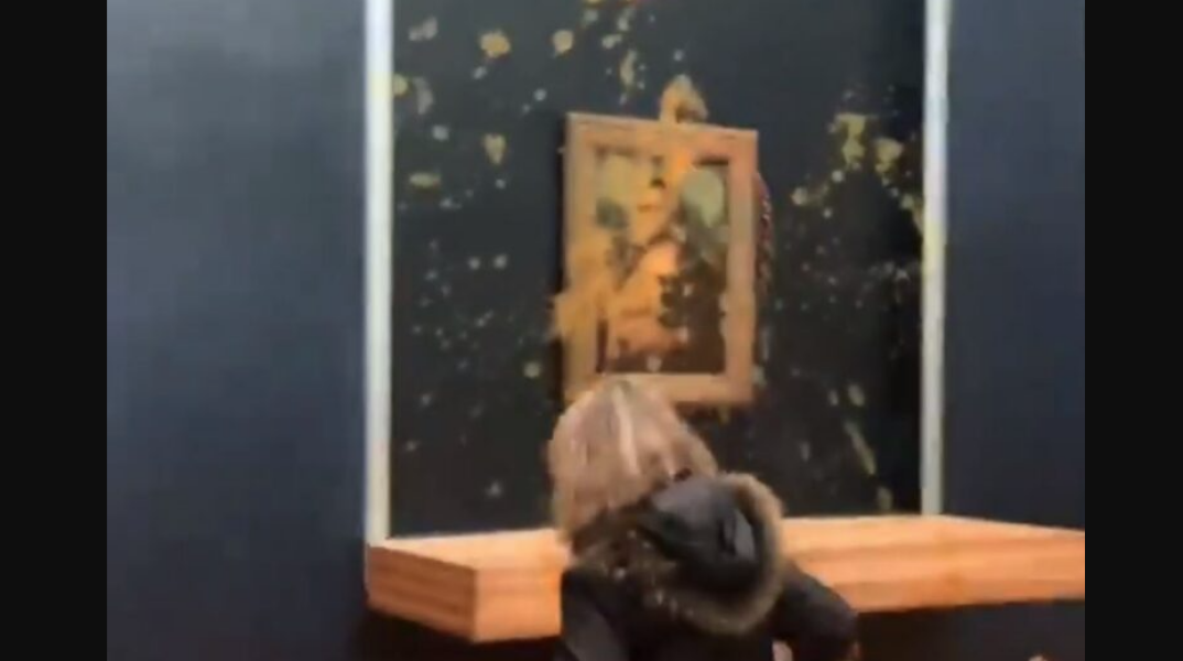 Πέταξαν σούπα στον πίνακα της Μόνα Λίζα στο Μουσείο του Λούβρου