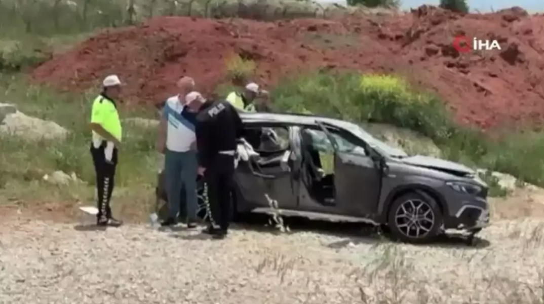 Εικόνα από το αυτοκίνητο στο οποίο επέβαινε η Νικολέττα Διαμαντάκου και δύο ακόμη Έλληνες στην Τουρκία