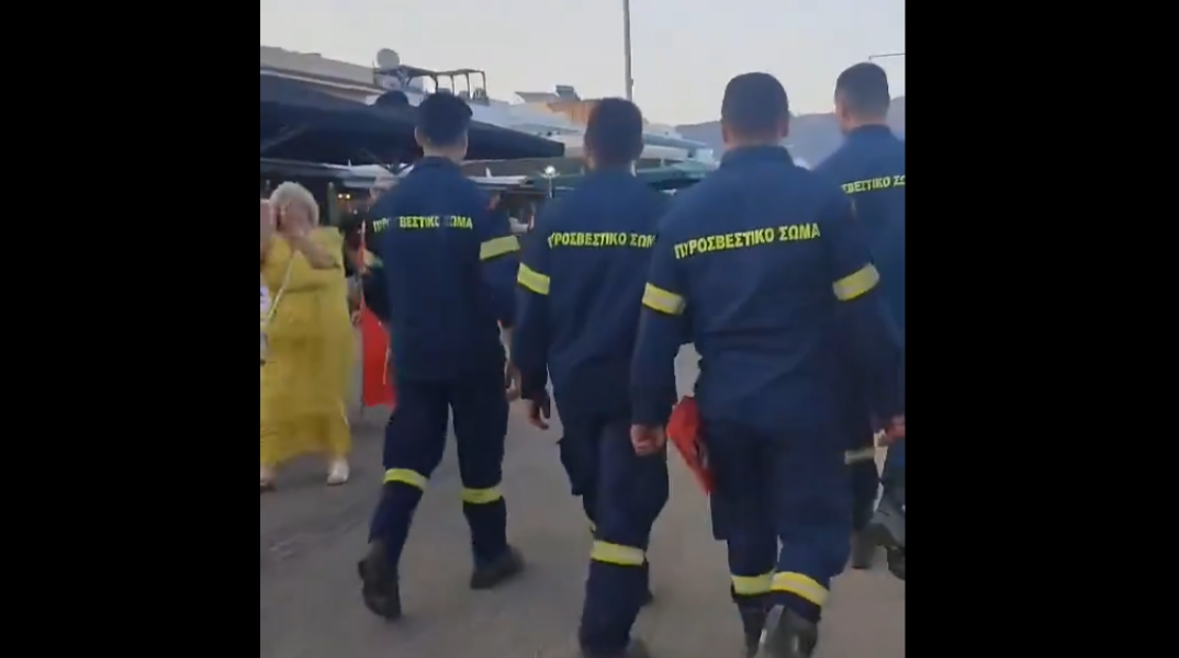 Φωτιά στην Κω: Το χειροκρότημα κατοίκων στους πυροσβέστες