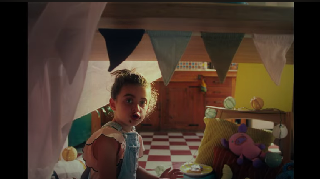 Στιγμιότυπο από το βίντεο της καμπάνιας της Εθνικής Δράσης κατά της Παιδικής Παχυσαρκίας