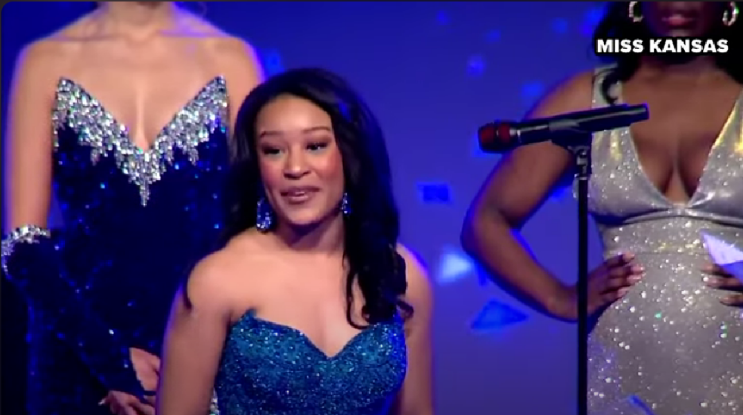 Η Miss Kansas, Alexis Smith