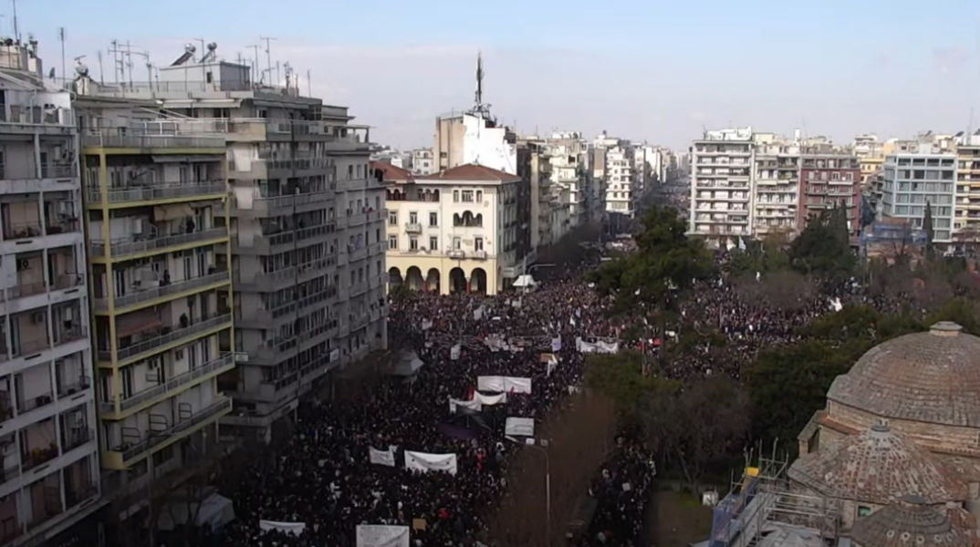 LIVE εικόνα από τη συγκέντρωση για τα Τέμπη στη Θεσσαλονίκη