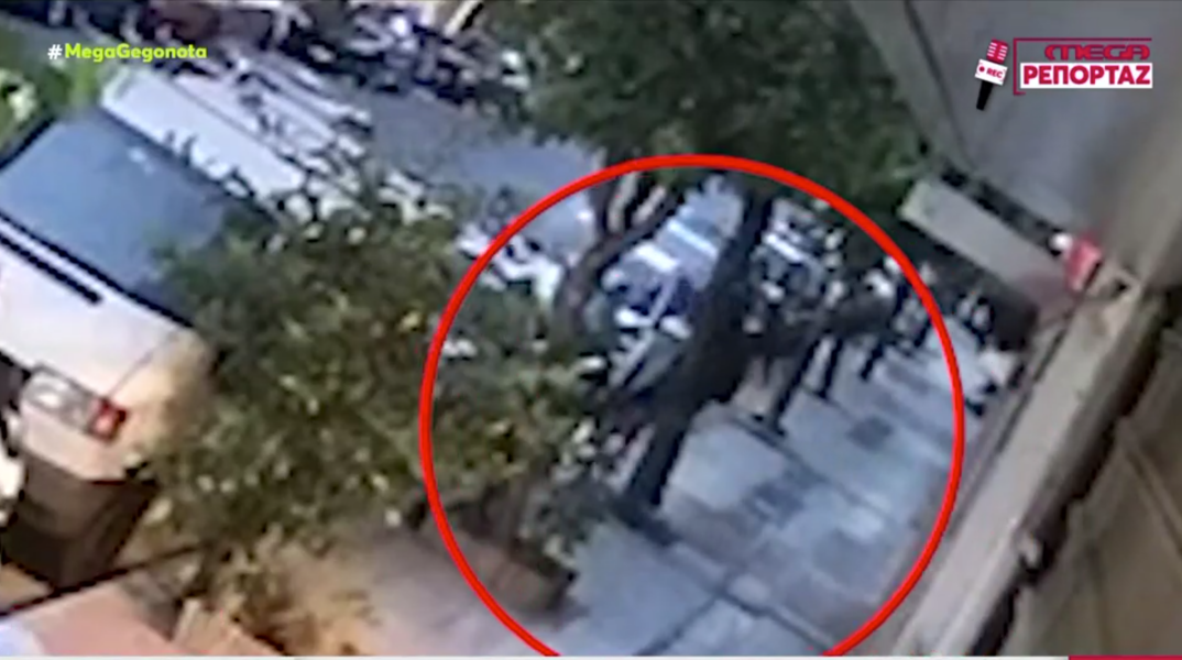 Οι δράστες της ληστείας και της επίθεσης στην οικιακή βοηθό στον Άγιο Παντελεήμονα