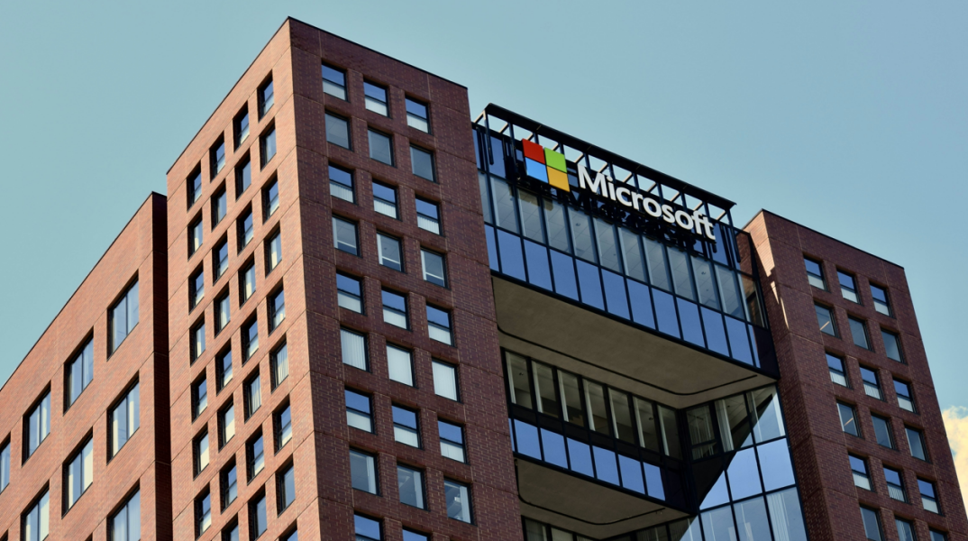 Γιατί η Microsoft απολύει πάνω από 9.000 υπαλλήλους της - Το email που στάλθηκε σε όσους θα απομακρυνθούν από την εταιρεία