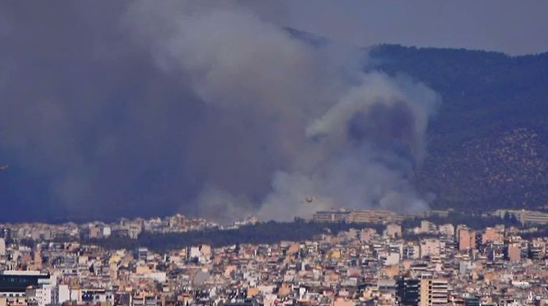 Φωτιά στην Πολυτεχνειούπολη: Ποιοι δρόμοι έχουν κλείσει - Στάλθηκε 112 για ετοιμότητα