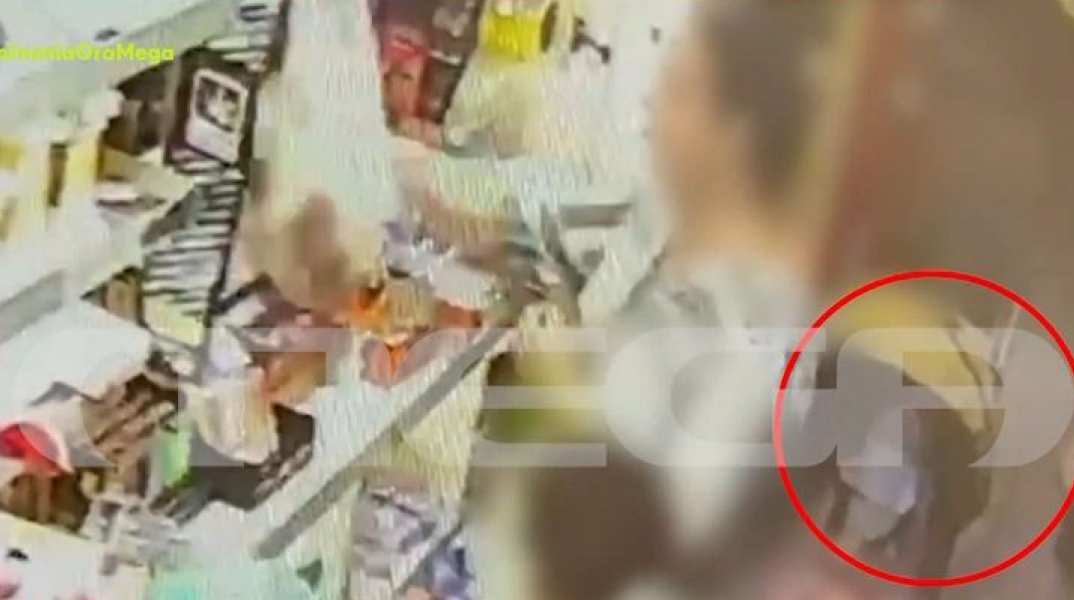 Νεκρό κοριτσάκι στο Παλαιό Φάληρο: Βρέθηκε η γυναίκα με το καροτσάκι