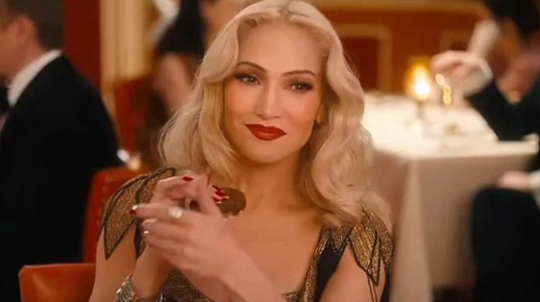 Η Τζένιφερ Λόπεζ έγινε ξανθιά για την ταινία "Kiss Of The Spider Woman" και κλέβει τις εντυπώσεις