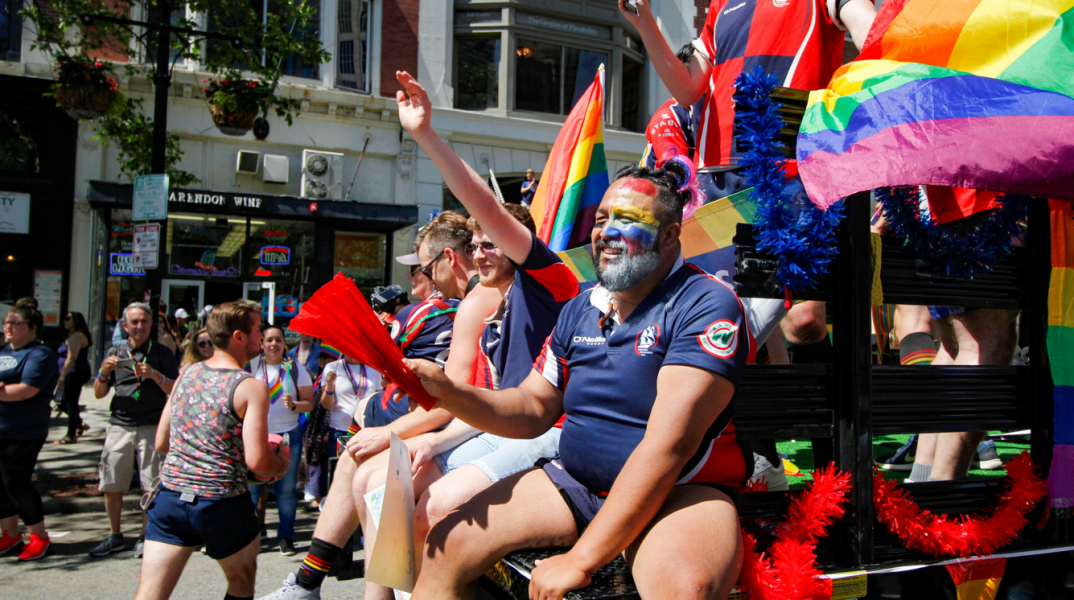 Νομική μάχη στη Βρετανία για τη συμμετοχή δημοσίων υπαλλήλων σε εκδηλώσεις Pride 