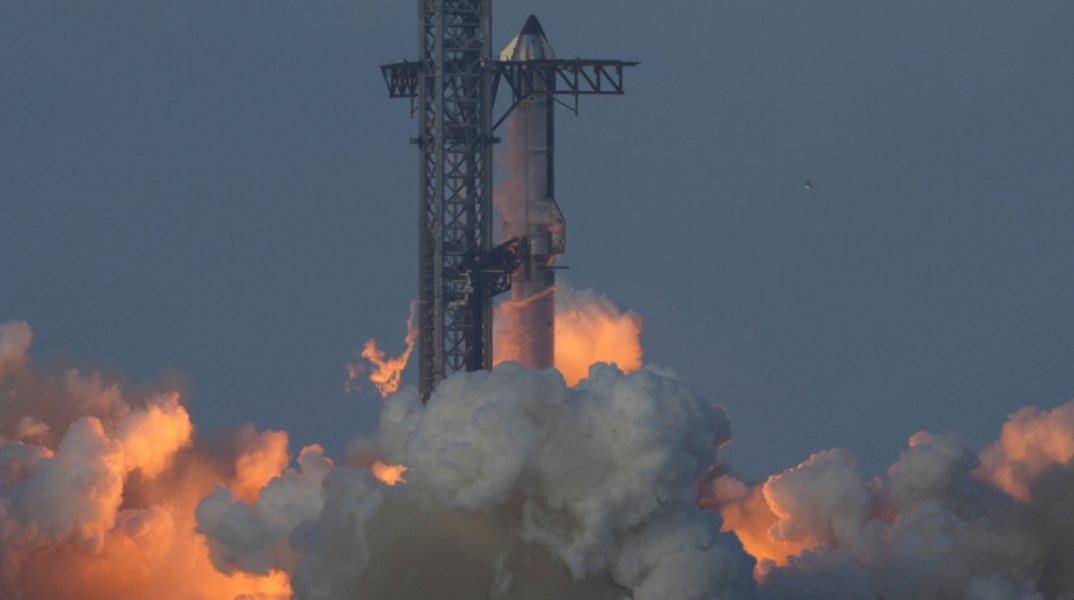 Η SpaceX ολοκλήρωσε με επιτυχία την 10η δοκιμαστική πτήση του Starship