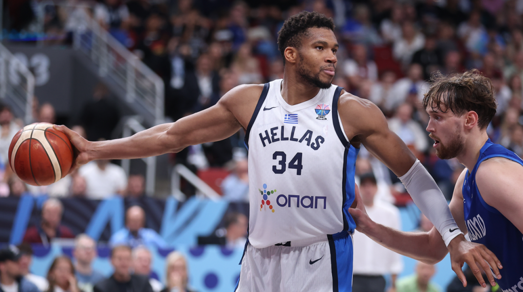 Αντετοκούνμπο: ΛΕΞ και Βινίσιους τον συγχαίρουν μέσω του Live του στο Instagram