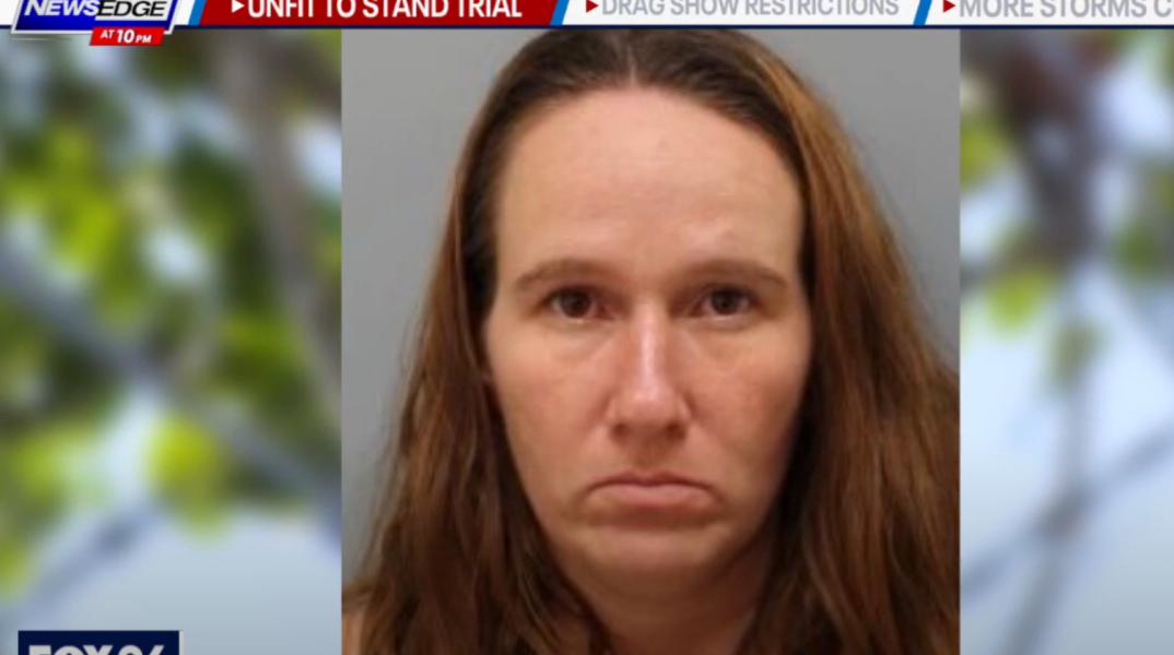 Έκοψε τον λαιμό της κόρης της και της κάλυψε το κεφάλι με πλαστική σακούλα για να βεβαιωθεί ότι την σκότωσε