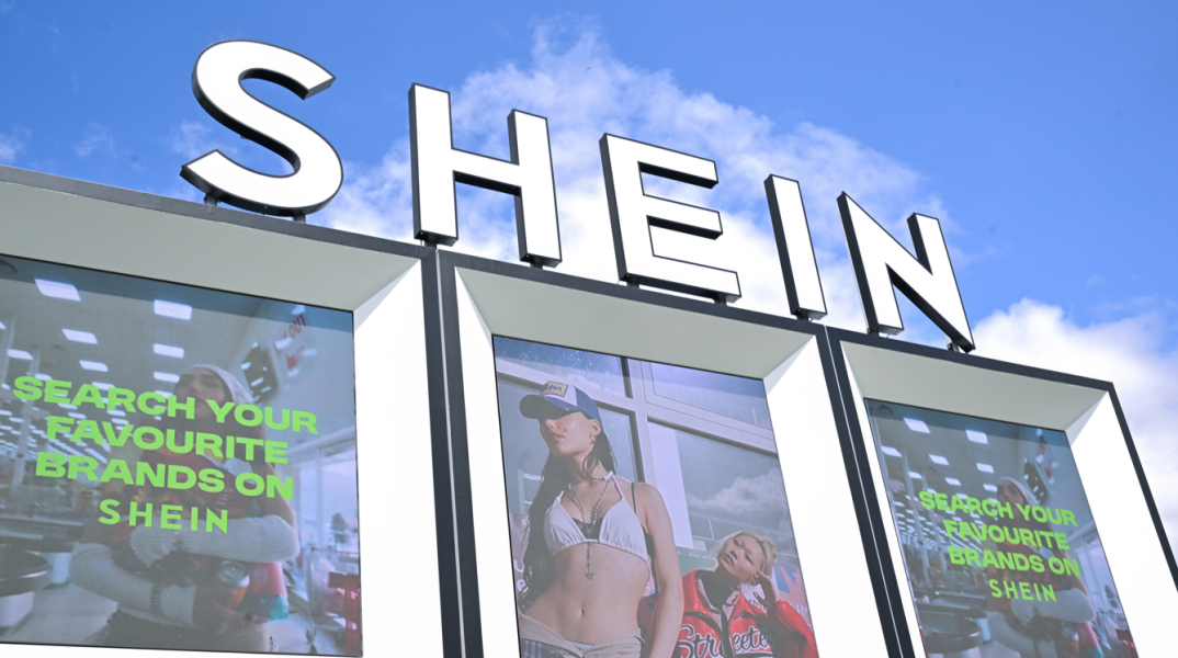 Η Γαλλία σε «πόλεμο» με το Shein - Διαμαρτυρίες και νομοσχέδια για το ultra-fast fashion που επεκτείνεται στη χώρα © Photo by Anthony Devlin/Getty Images for SHEIN