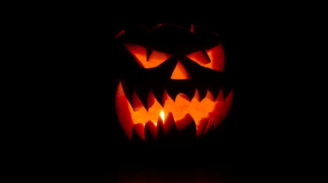Γιατί σκαλίζουμε «τρομακτικές» κολοκύθες στο Halloween; - Ο θρύλοςτου Jack O' Lantern