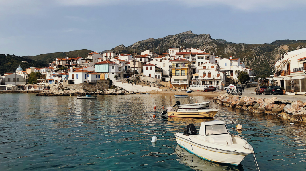 Διθύραμβοι βρετανικών Μέσων για τη Σάμο - Ανάμεσα στους απίθανους προορισμούς της Ευρώπης για το 2026