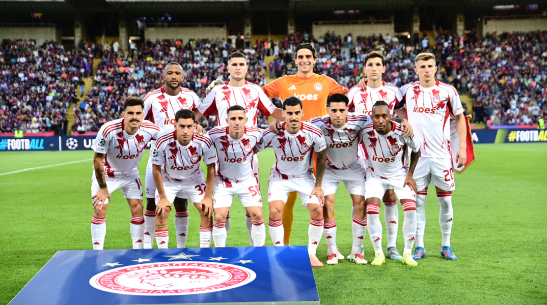 Οι παίκτες του Ολυμπιακού στο ματς με τη Μπαρτσελόνα