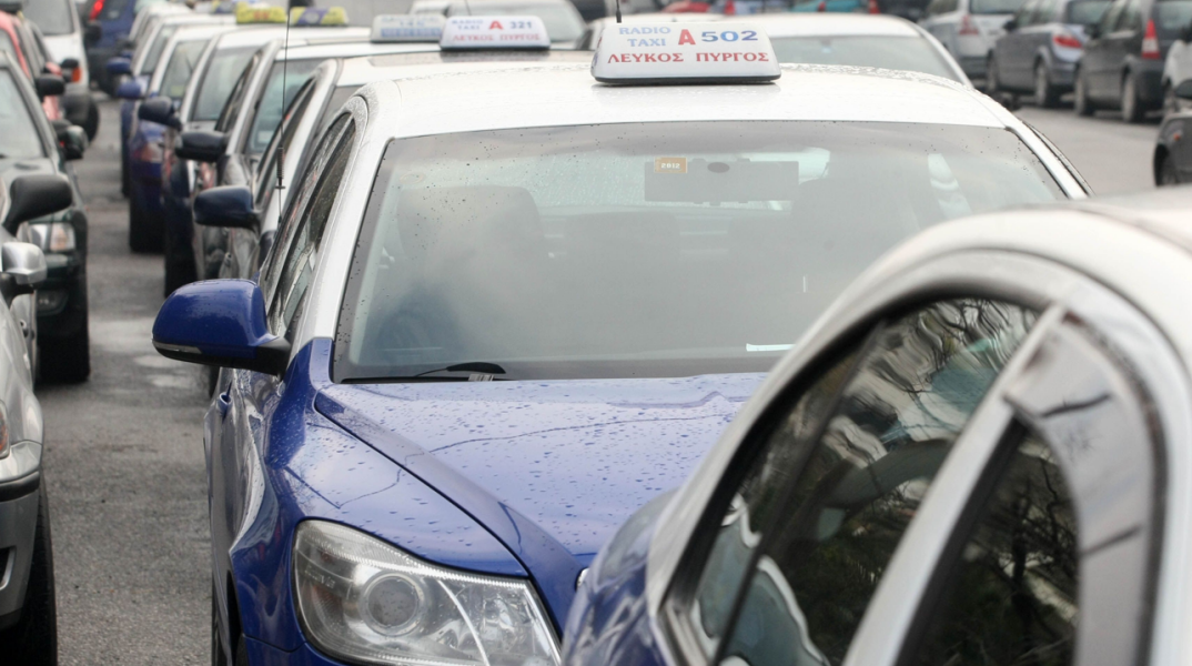 Συνελήφθη 34χρονος στη Θεσσαλονίκη που οδηγούσε ταξί χωρίς δίπλωμα