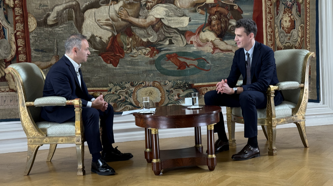 Ηγέτης της ευρωπαϊκής τεχνητής νοημοσύνης στην Αθήνα:​ Ο Arthur Mensch, CEO της Mistral AI, σε Fireside Chat & Roundtable με  κορυφαίες ελληνικές επιχειρήσεις 