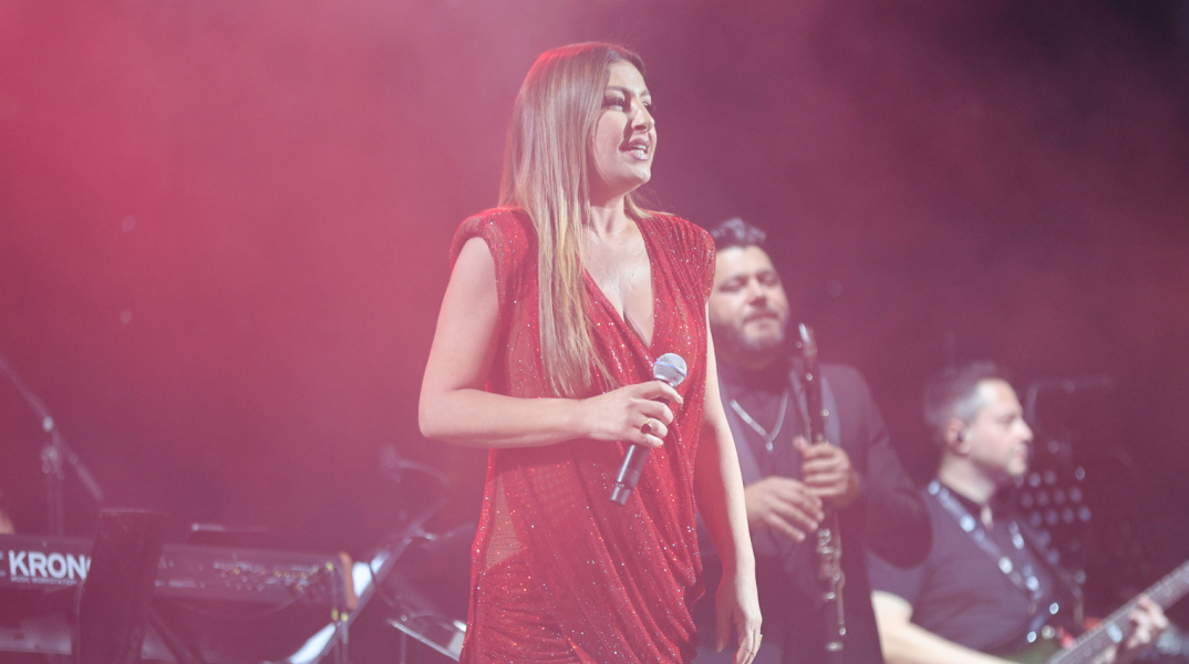 Έλενα Παπαρίζου: Παραμένει στο νοσοκομείο - Τι αναφέρουν οι νεότερες πληροφορίες για την υγεία της