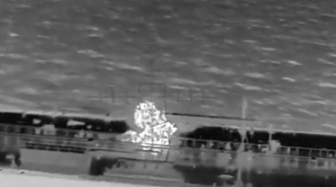 Ο πόλεμος της Ουκρανίας έφτασε στη Μεσόγειο: Χτύπημα σε τάνκερ του ρωσικού «σκιώδους στόλου» για πρώτη φορά στη γειτονιά μας