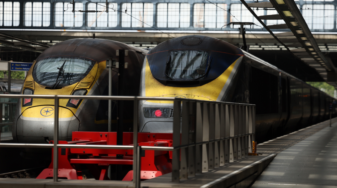 Ακυρώσεις και καθυστερήσεις στα δρομολόγια των τρένων της Eurostar λόγω σοβαρών προβλημάτων στο τούνελ της Μάγχης
